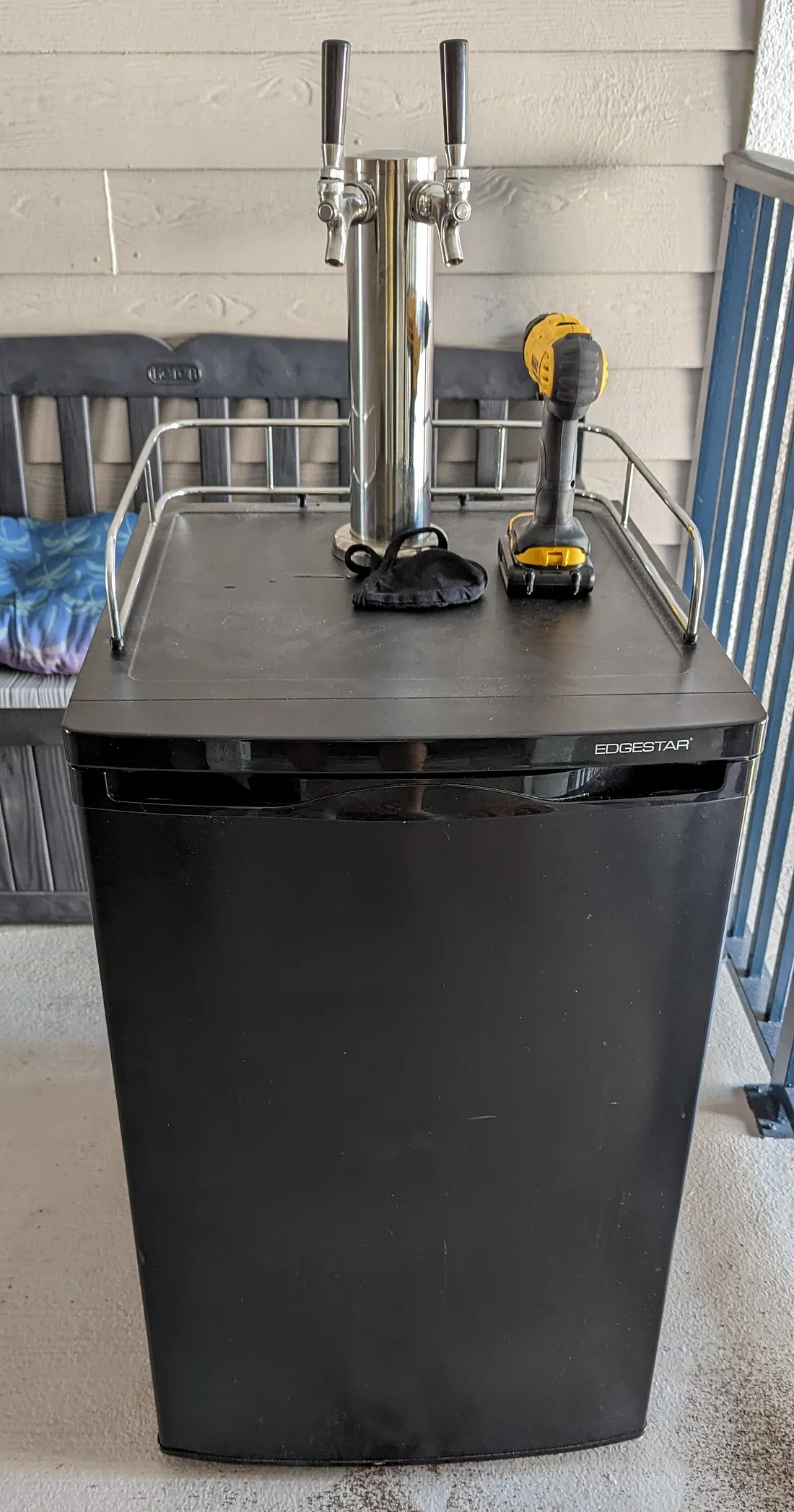 edgestar kc2000 dual-tap kegerator